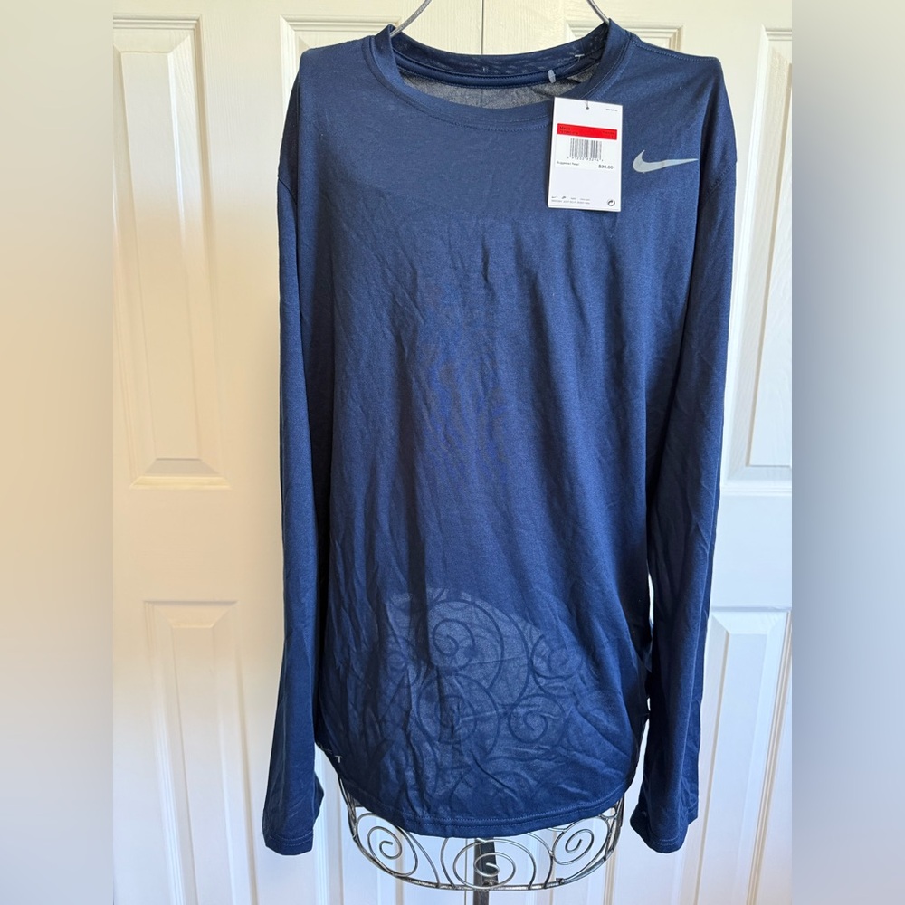 Nike Mens dry fit long sleeve shirt, navy blue athletic training top. L